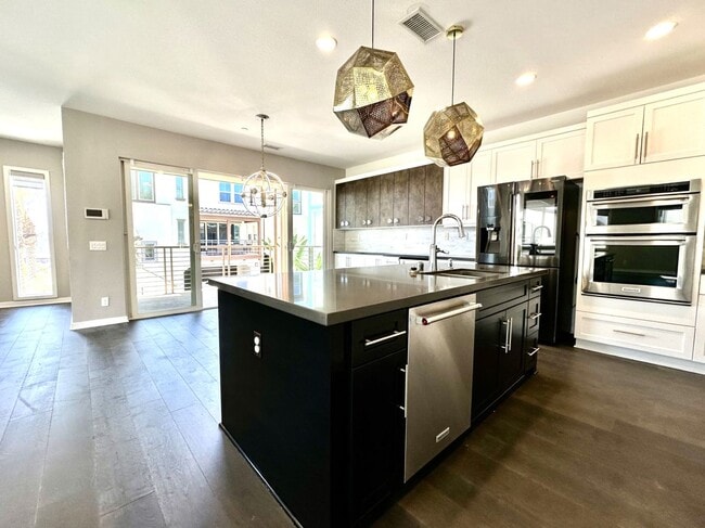 Civita/Apex – Luxury 3BR 3.5BA, Valley Vie... - Civita/Apex – Luxury 3BR 3.5BA, Valley Vie... House