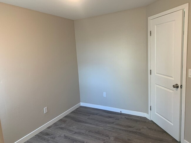 Photo - Nice 3 bedroom unit with Pool!  (Lease out, pending signatures. Check back in a few days!)