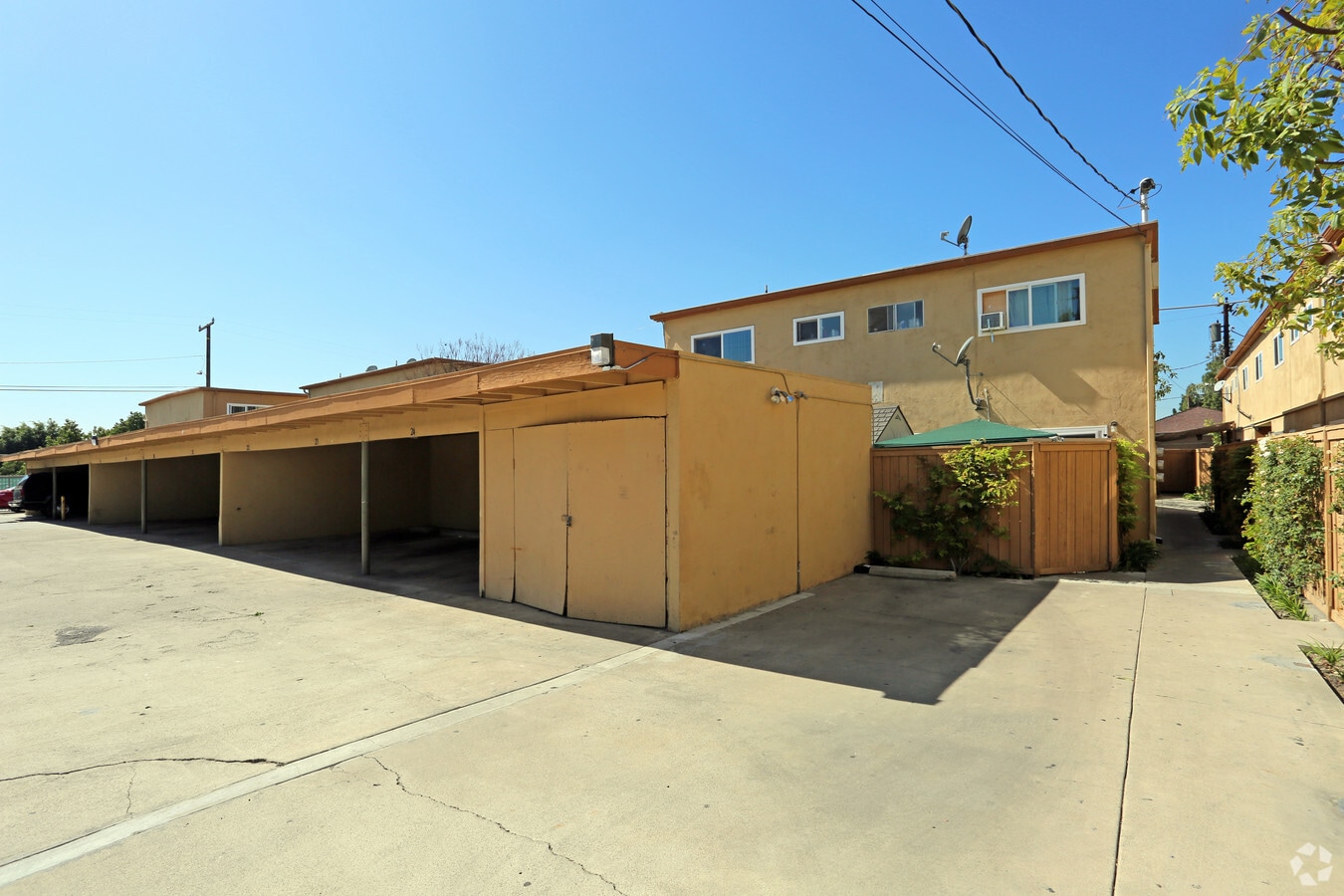 Photo - Diamond Crest Apartments