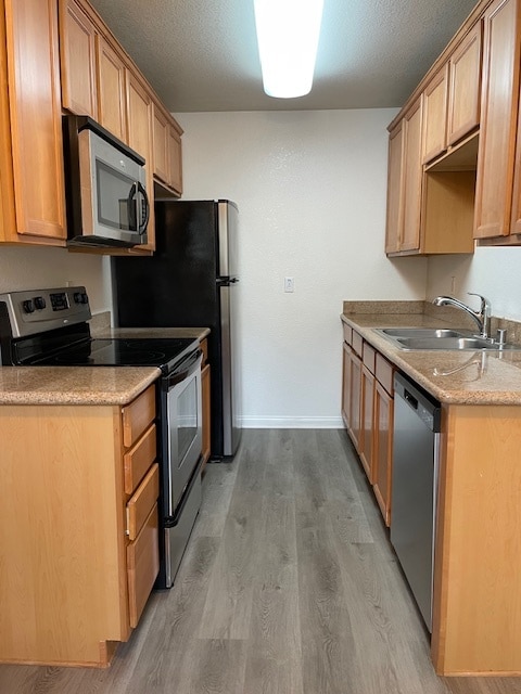 Kitchen - 2360 Paseo De Laura Unit 14