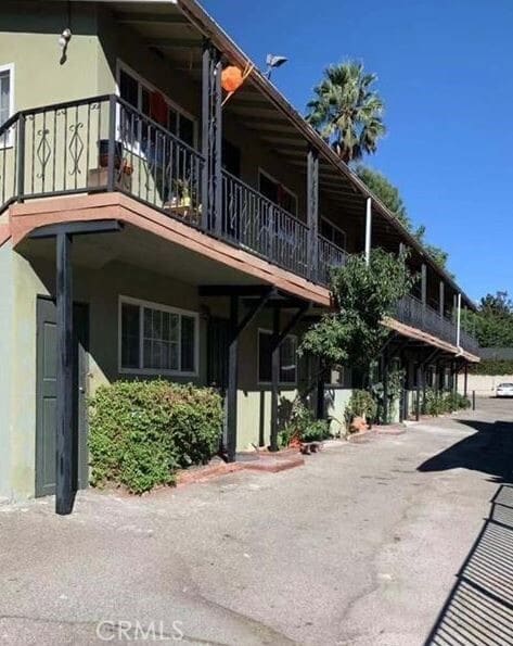 Building Photo - 253 E Villa St Unit 6 Rental