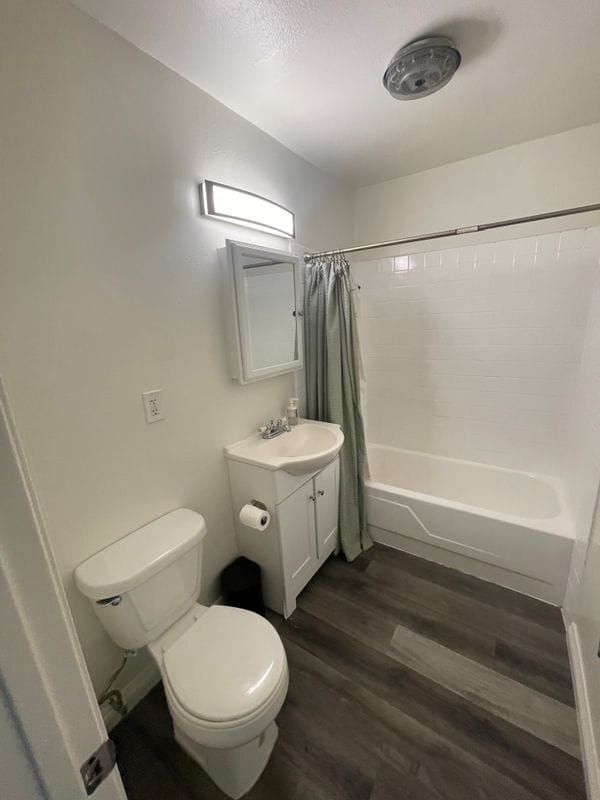 Photo - 278 E Washington Blvd Unit 1