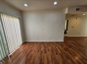 Living room - 2321 W 10th St Unit 402
