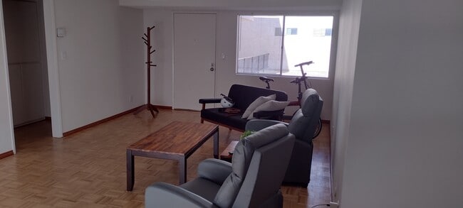 Photo - 528 N Jackson St Unit Jackson