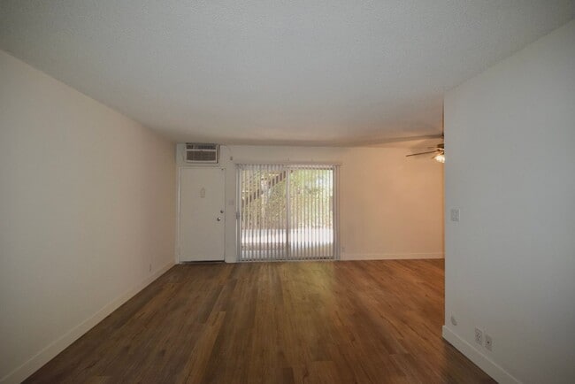 Photo - 10855 Morrison St Unit 01