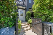 Photo - Custom Built 4 Bedroom Peninsula Point Hom...