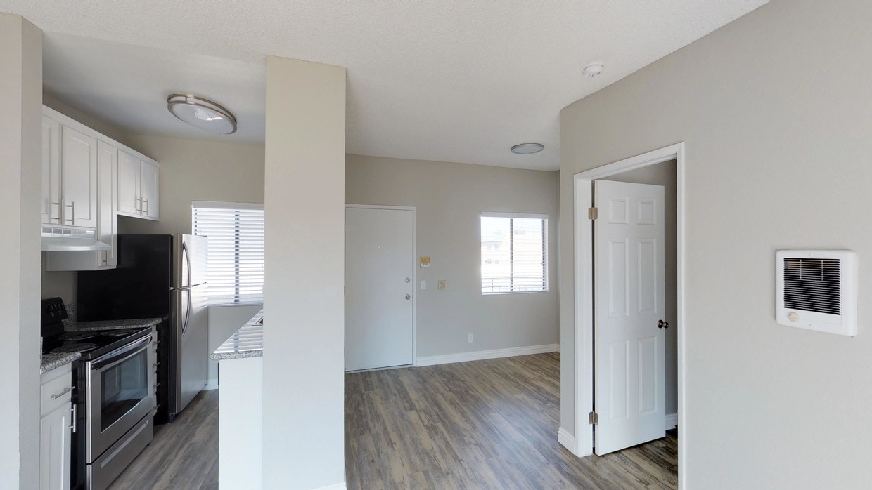 3D Tour - Campus Village Apartments