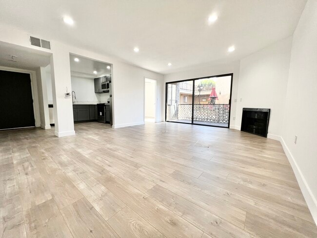 Photo - 11941 Weddington St Apartment Unit 102
