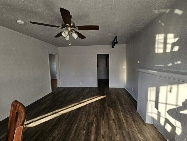 Photo - 1517 W 60th Pl