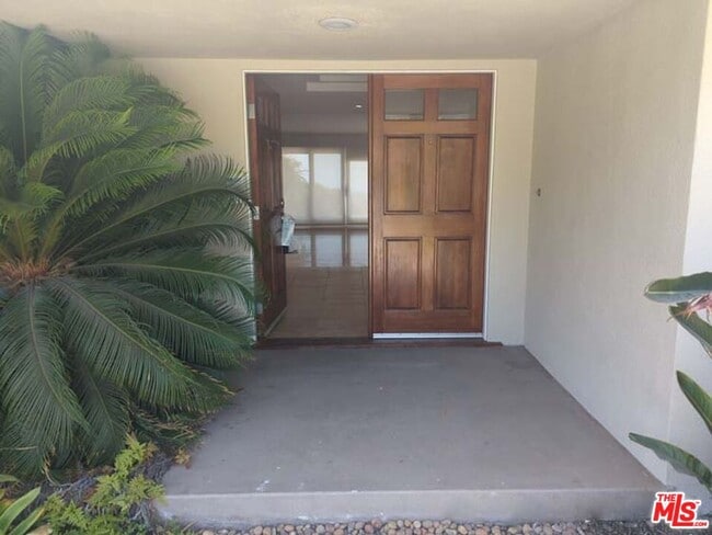 Photo - 1156 Las Pulgas Pl