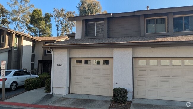 Building Photo - Townhome in Scripps Ranch - Available in July