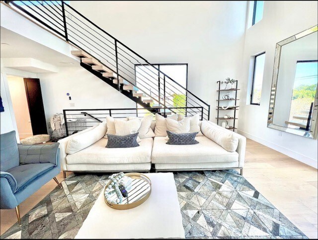 Photo - 11326 Victory Blvd