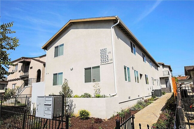 Building Photo - 3551 Sabina St Unit 3551