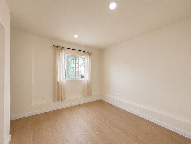 Photo - 6819 N Figueroa St Unit 23