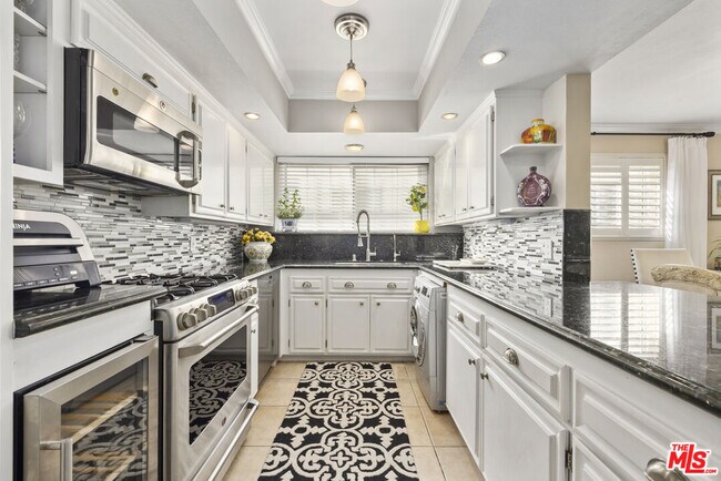 Photo - 10645 Wilshire Blvd Unit 402