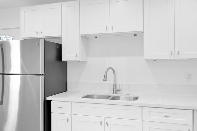 Photo - 308 N Catalina Ave Unit 4