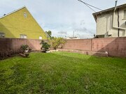 Shared back yard - 1807 S Redondo Blvd Unit Lower