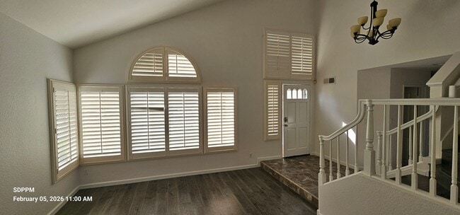 Photo - MIRA MESA / SAN DIEGO - Nice 4 Bedroom / 2.5 Bath House.  AVAILABLE 02/16/2026