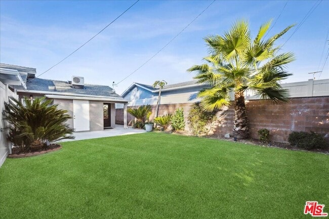 Photo - 9728 Kessler Ave