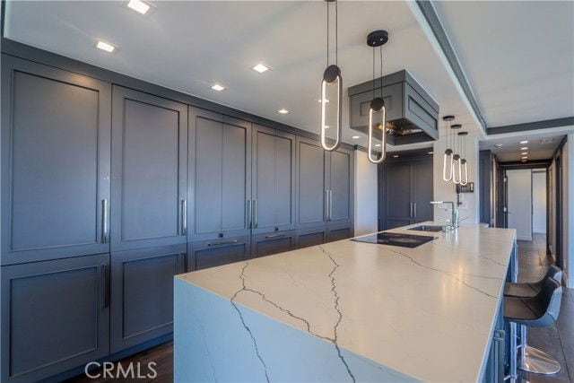 Photo - 2160 Century Pk E