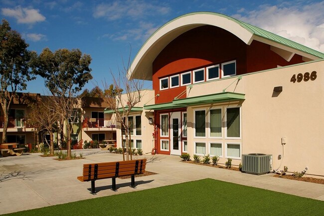 Photo - 4986 Logan Ave