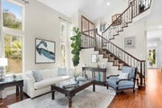 Spacious Living room - 35 Inverary House