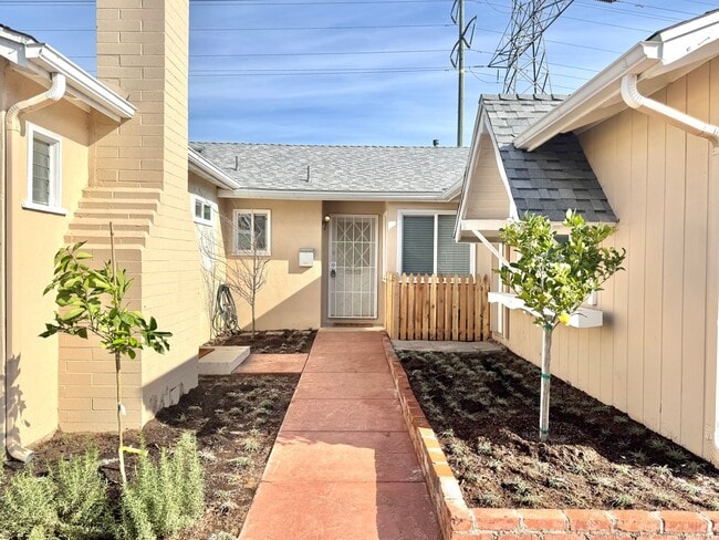 Photo - Beautifully Remodeled 4bd/2.5ba CLAIREMONT Home! Fenced yard, garage, PET friendly!