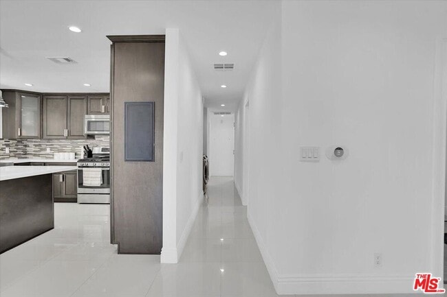 Photo - 6500 Ponce Ave