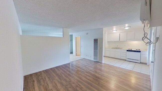 Photo - 583 N Tustin Ave Unit A