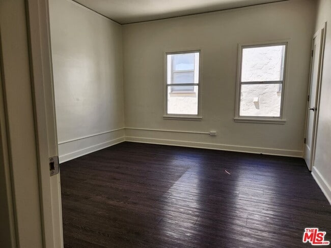 Photo - 425 N Ogden Dr Unit 427 1/2