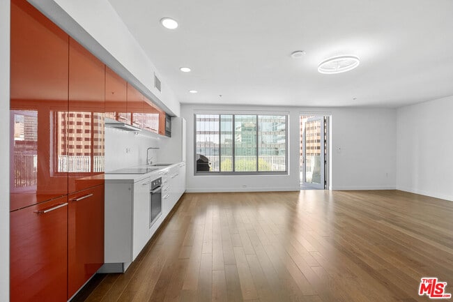 Photo - 901 Flower St Unit 703