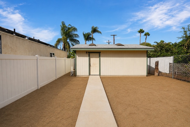 Building Photo - 5822 Virginia Pl Unit 3