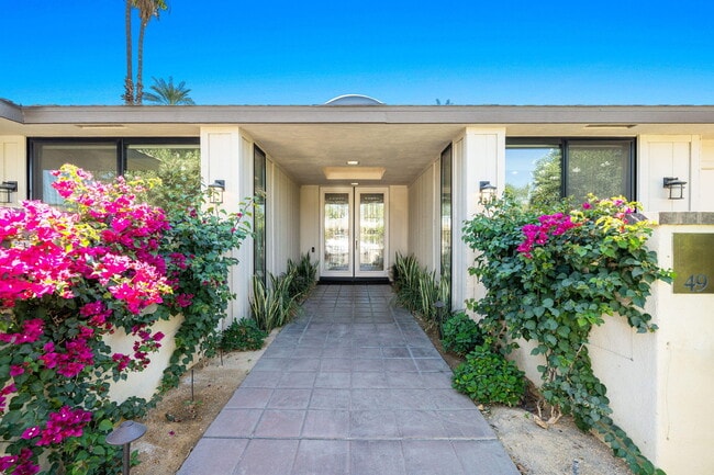 Photo - 49 Columbia Dr