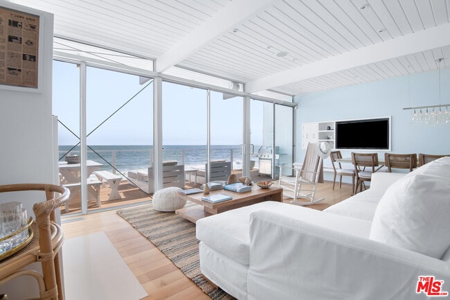 Photo - 24554 Malibu Rd