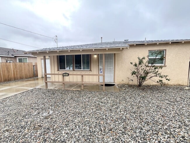 Photo - 32037-32041 Avenue E Unit 32041