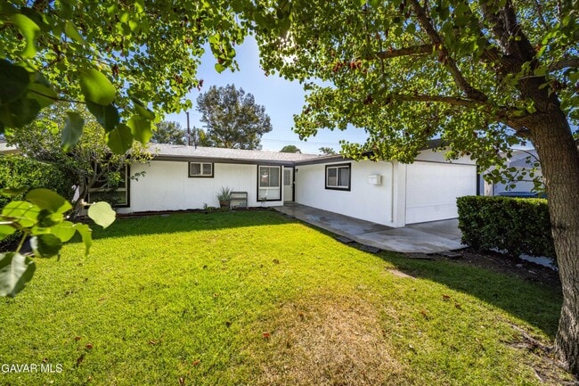 Photo - 27416 Dewdrop Ave