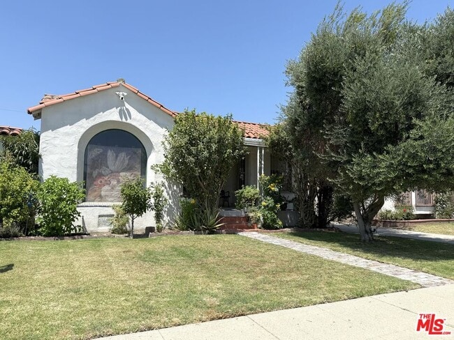 Photo - 6565 Arlington Ave House