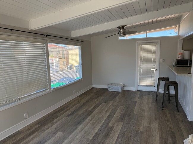 Photo - Fantastic updated studio with ocean views from patios