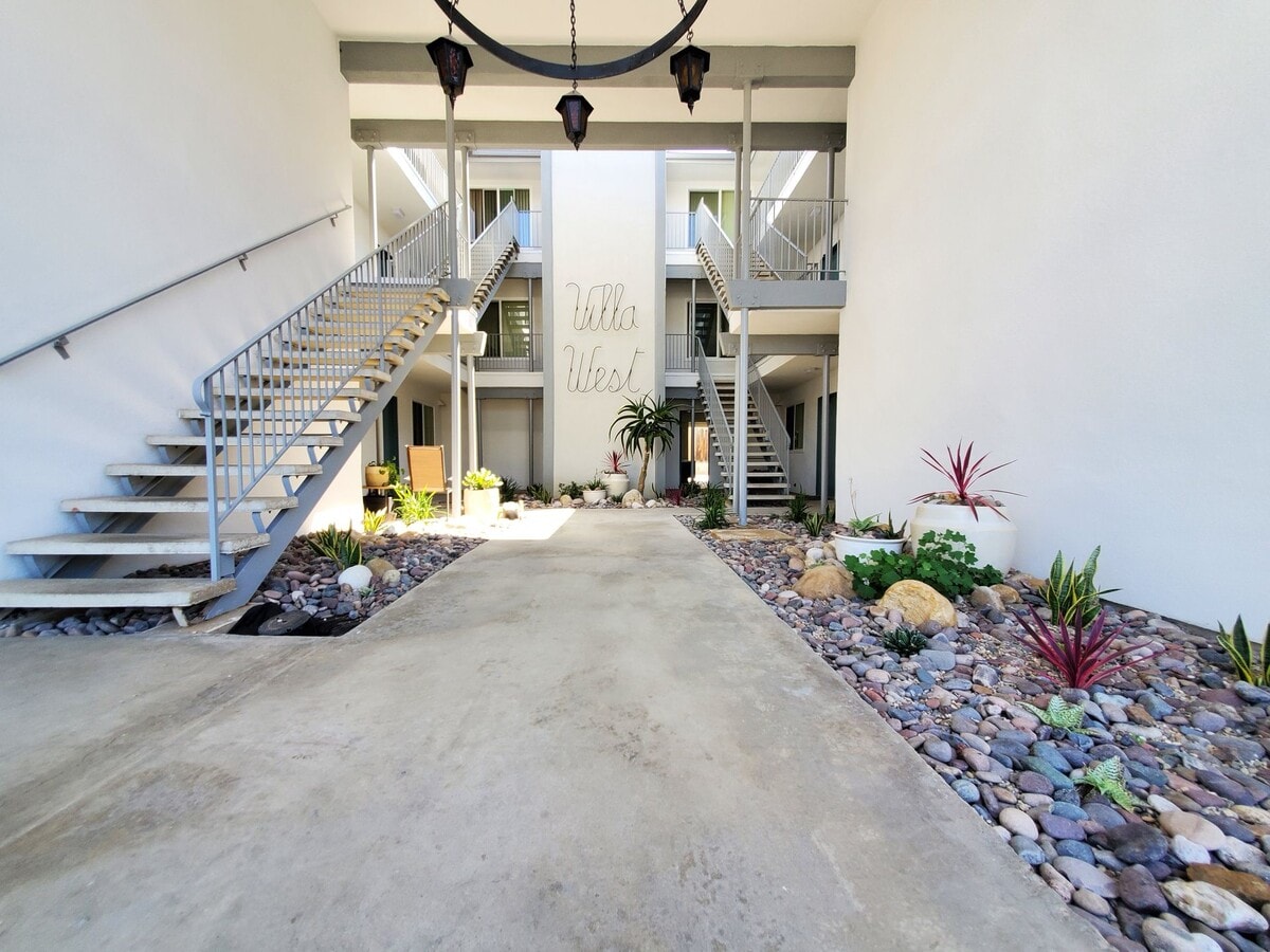Photo - Villa West Apartments