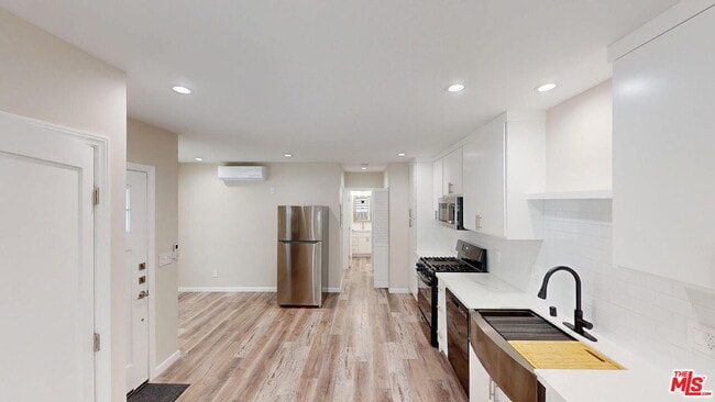 Photo - 2811 W 46th St Condo
