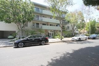 Photo - 645 Westmount Dr Condo