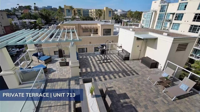 Photo - 850 Beech St Unit 713