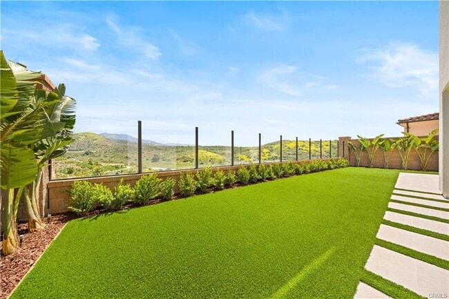 Photo - 128 Mossvine