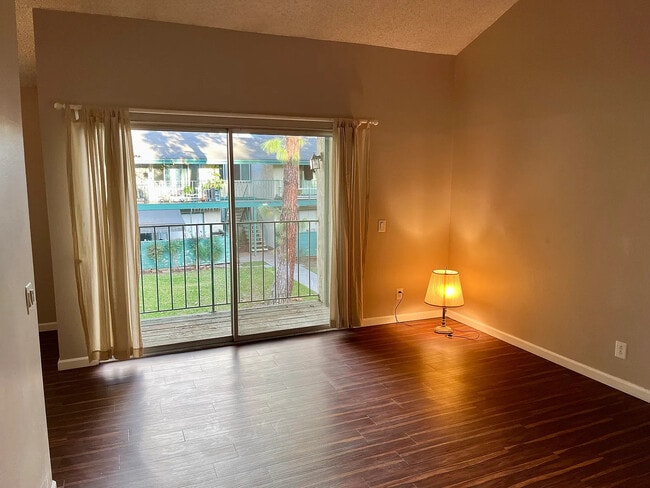Photo - 1811 E Grand Ave Unit 192