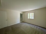 Photo - 2 Bed 2 Bath with Remodeled Bathrooms! Wat... Condo Unit 5