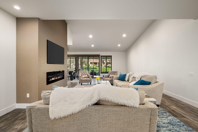 Photo - 44839 Oro Grande Cir