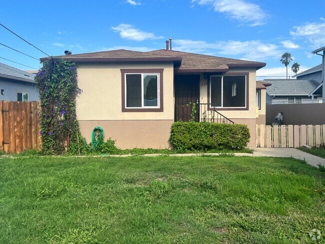 Building Photo - 829-831 10th Street Unit 829 Rental
