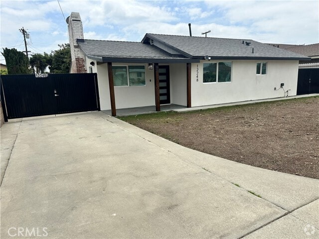 Building Photo - 12248 Downey Ave Rental