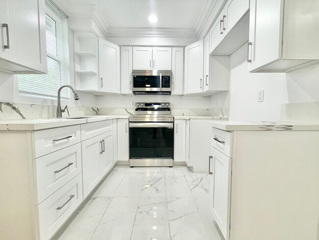 Photo - 6062 Fulton Ave Apartment Unit 8