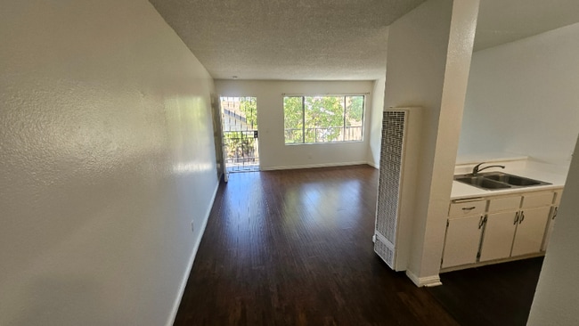 Photo - 1023 Broad Ave Apartment Unit 203